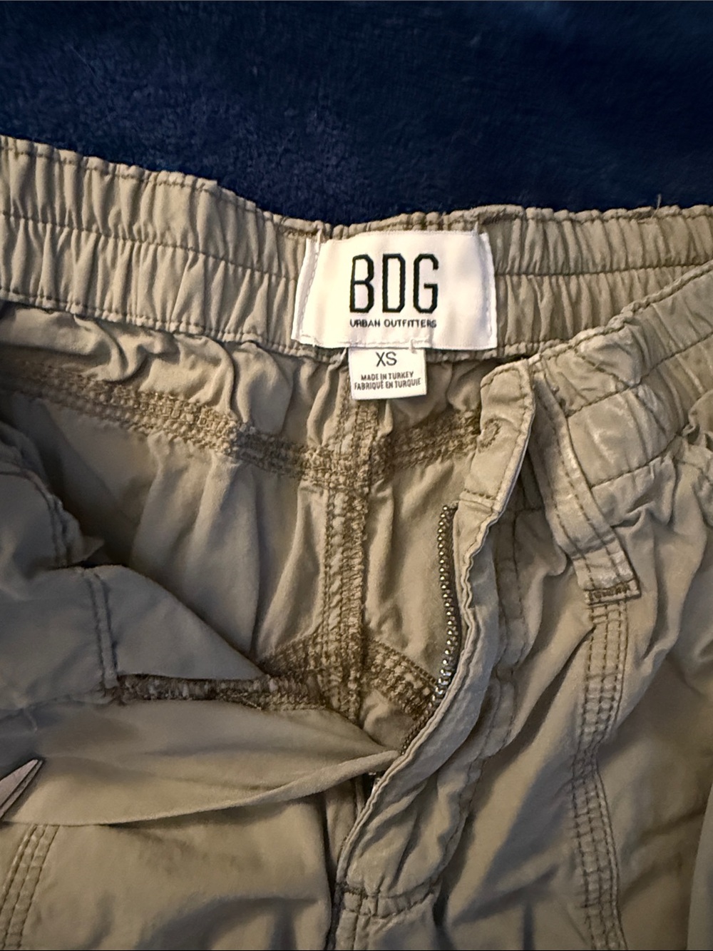 BDG Olive Straight-Leg Cargo Pants - Picture 2 of 2